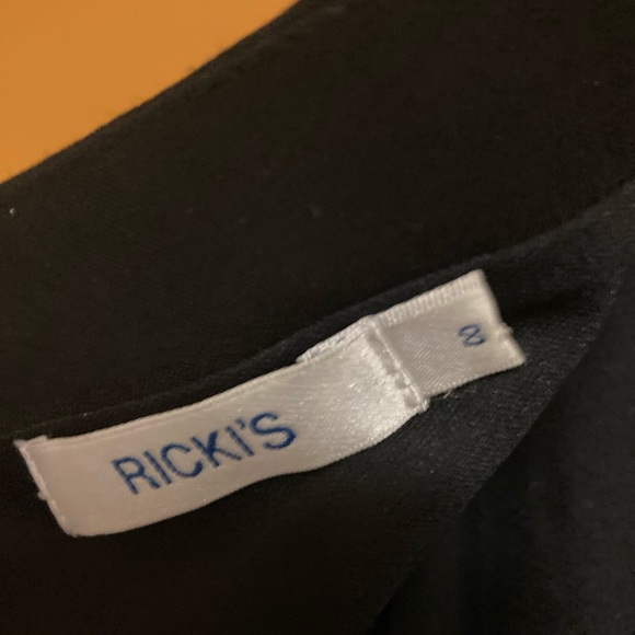 Lace overlay peplum waist dress - Picture 3 of 3